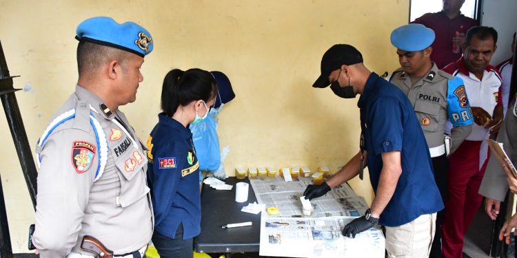 Komitmen Bersih dari Narkoba: Polda NTT Gelar Pemeriksaan Urine Secara Mendadak